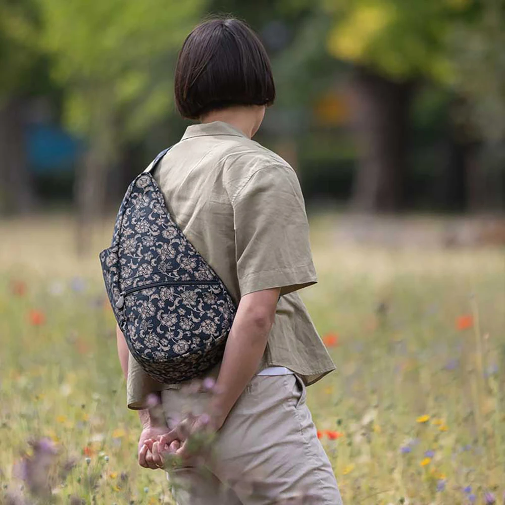 Women's Ameribag Healthy Back Bag Seasonal Small 8 Women's Ameribag Healthy Back Bag Seasonal Small - Image 6